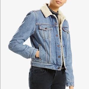 Levi's Women's Sherpa Trucker Jacket NWT